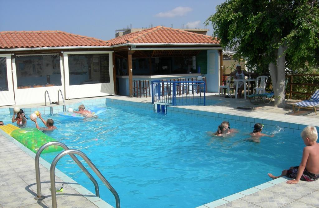 Alex Home Apartments Херсонісос Екстер'єр фото